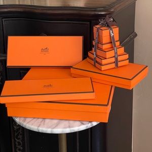 Authentic lot of 9 orange iconic HERMÈS gift boxes